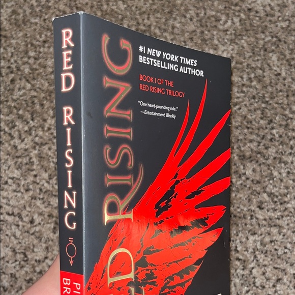 Red Rising Book - Picture 3 of 3